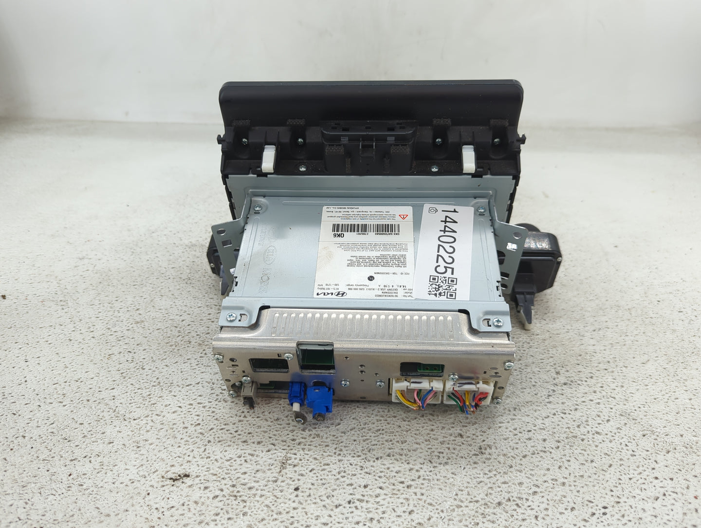 2024 Hyundai Venue Radio AM FM Cd Player Receiver Replacement P/N:96560-K2370MDD Fits OEM Used Auto Parts - Oemusedautoparts
