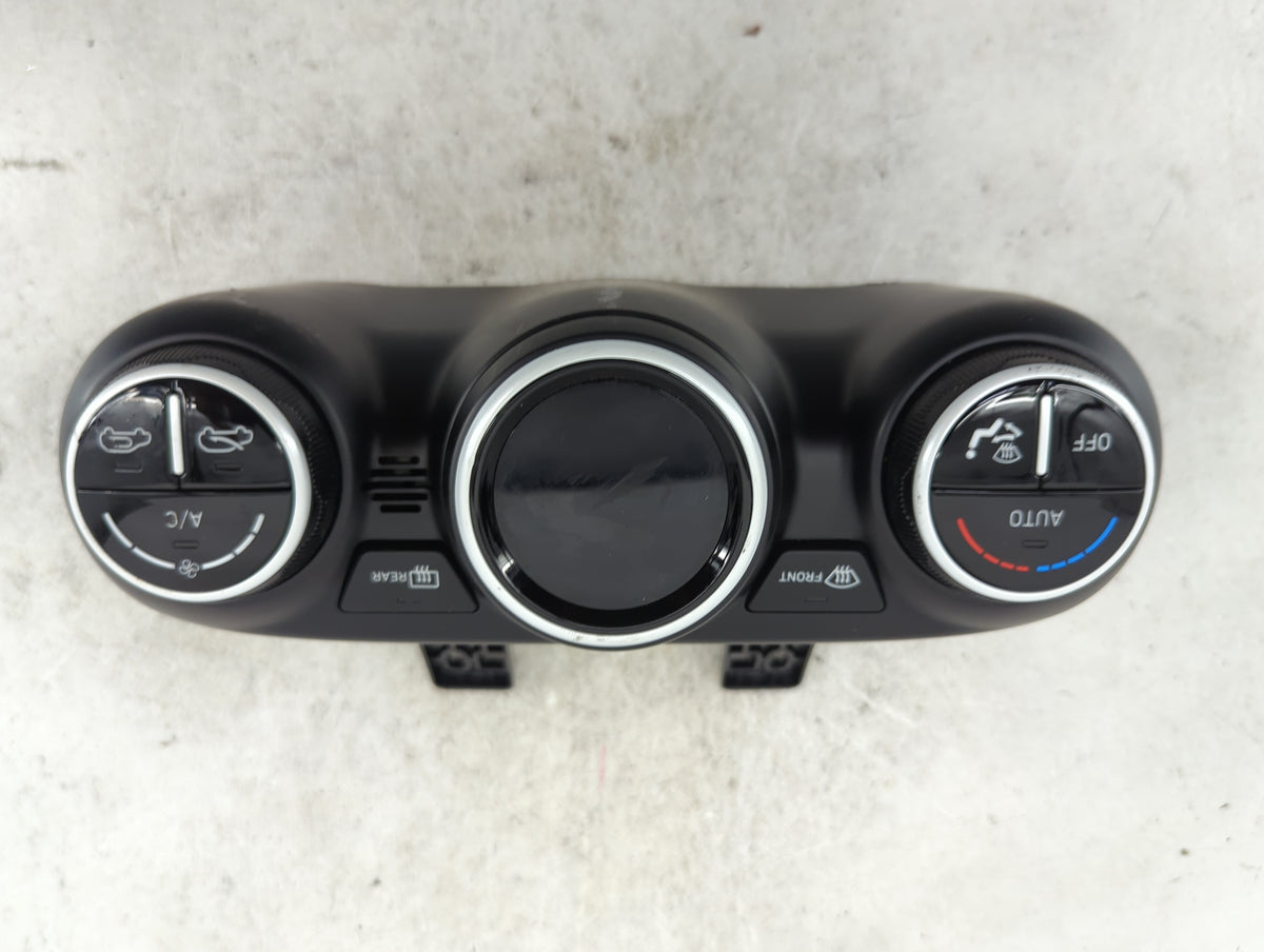 2024 Hyundai Venue Climate Control Module Temperature AC/Heater Replacement P/N:97250-K2DF0 C20039-B130 Fits OEM Used Auto P