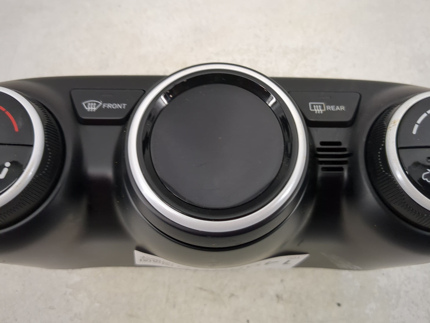2024 Hyundai Venue Climate Control Module Temperature AC/Heater Replacement P/N:97250-K2DF0 C20039-8130 Fits OEM Used Auto P