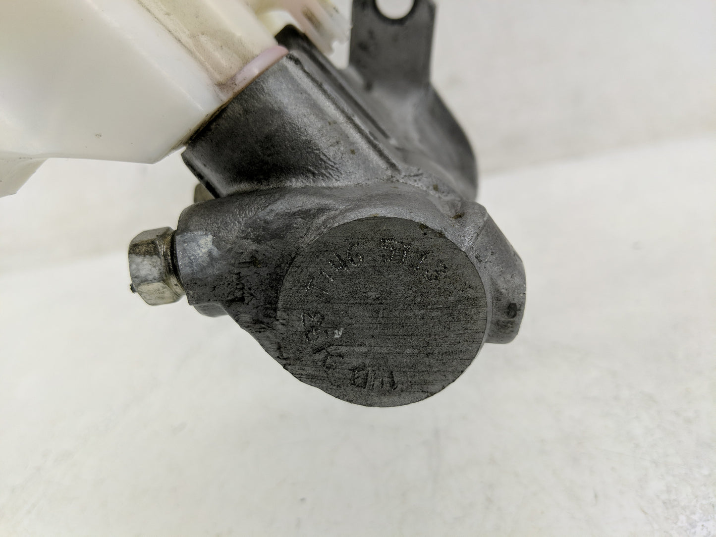 2019-2020 Infiniti Qx50 Brake Master Cylinder - Oemusedautoparts1.com