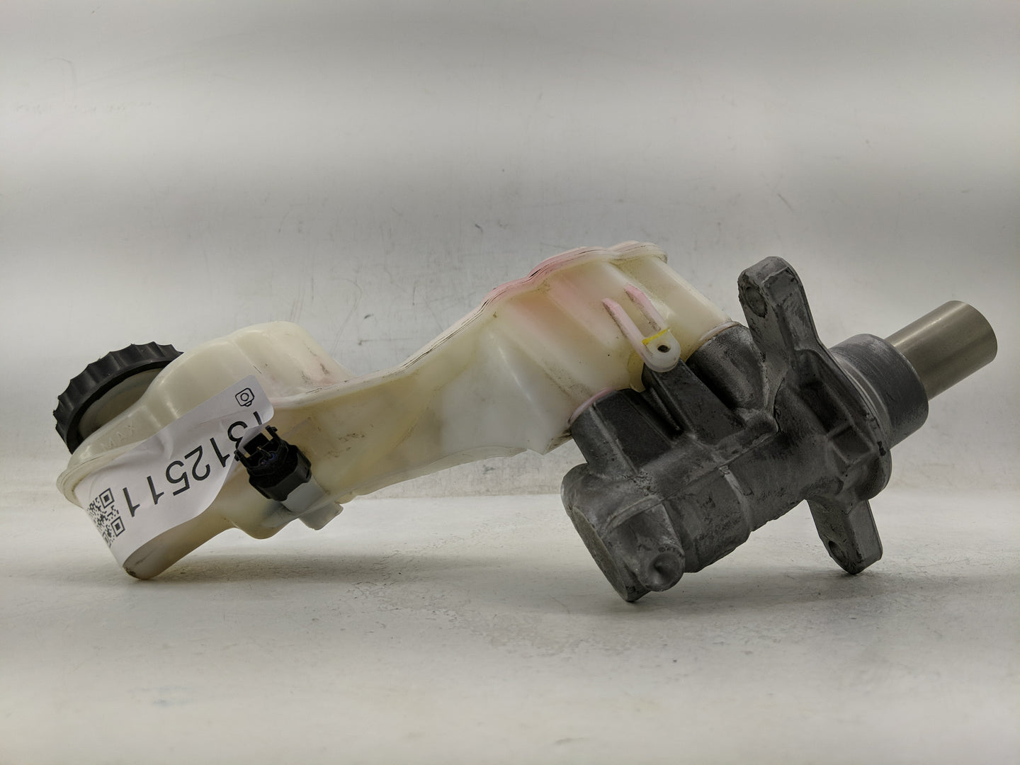2019-2020 Infiniti Qx50 Brake Master Cylinder 1312511 - Oemusedautoparts1.com