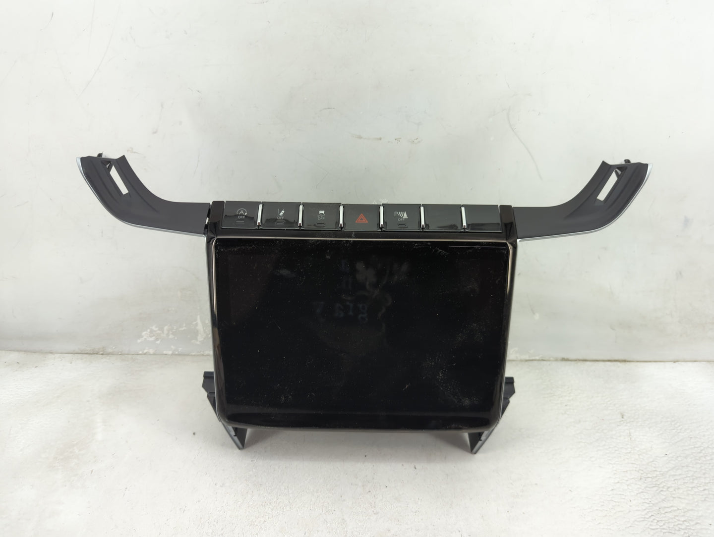 2024 Jeep Cherokee Radio AM FM Cd Player Receiver Replacement P/N:68474166AI Fits OEM Used Auto Parts - Oemusedautoparts1.co