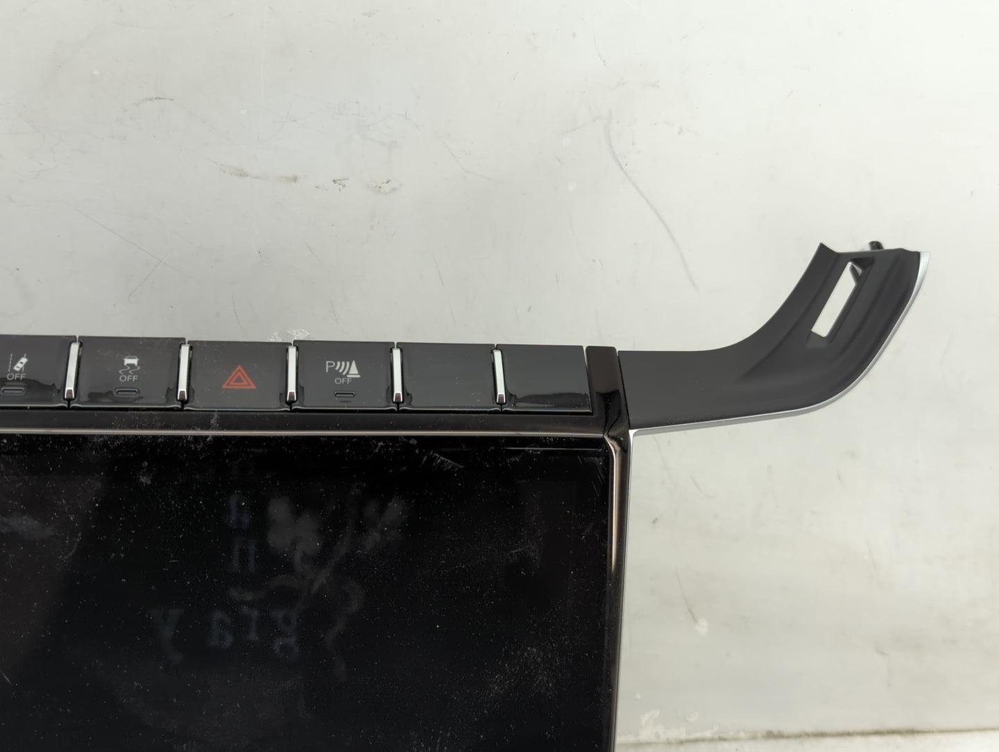 2024 Jeep Cherokee Radio AM FM Cd Player Receiver Replacement P/N:68474166AI Fits OEM Used Auto Parts - Oemusedautoparts1.co