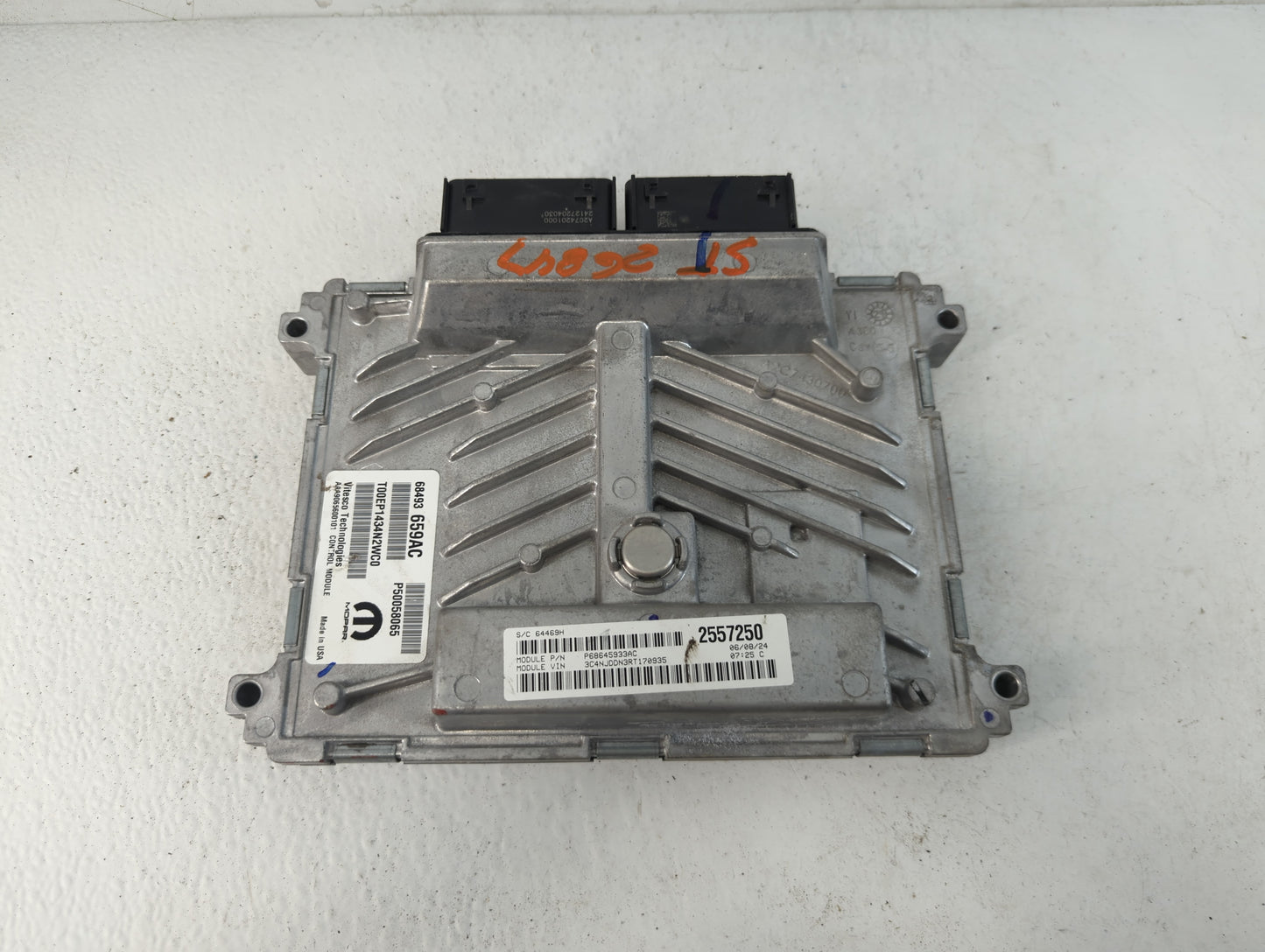 2024 Jeep Compass PCM Engine Control Computer ECU ECM PCU OEM P/N:P68645933AC 68493659AC, P50058065 Fits OEM Used Auto Parts