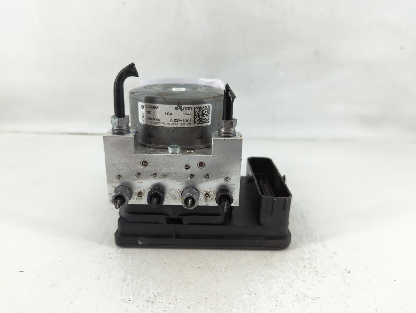 2024 Jeep Compass ABS Pump Control Module Replacement P/N:68629608AB Fits OEM Used Auto Parts - Oemusedautoparts1.com