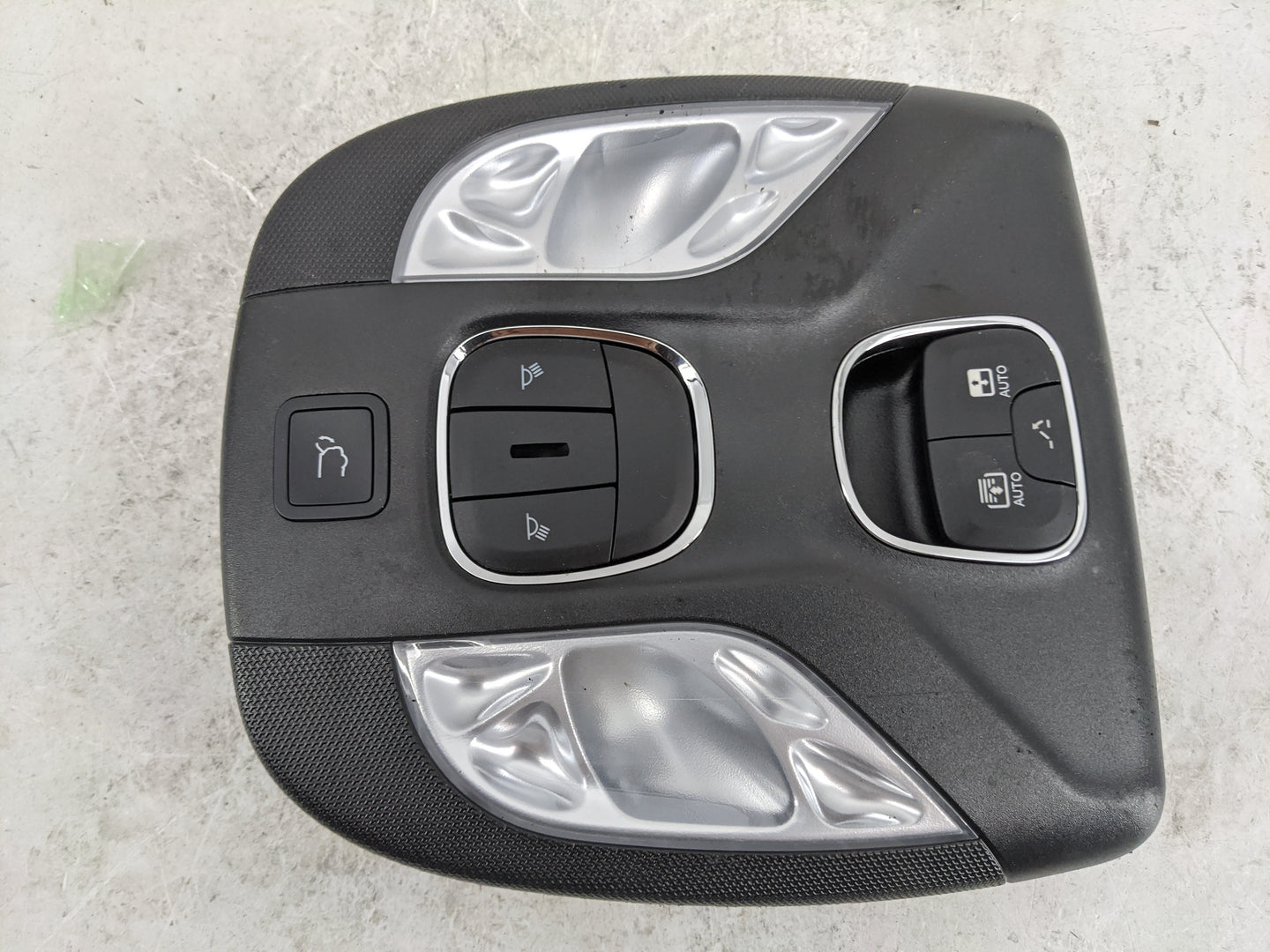 2024 Jeep Compass Overhead Console W/rear Climate Control Black - Oemusedautoparts1.com