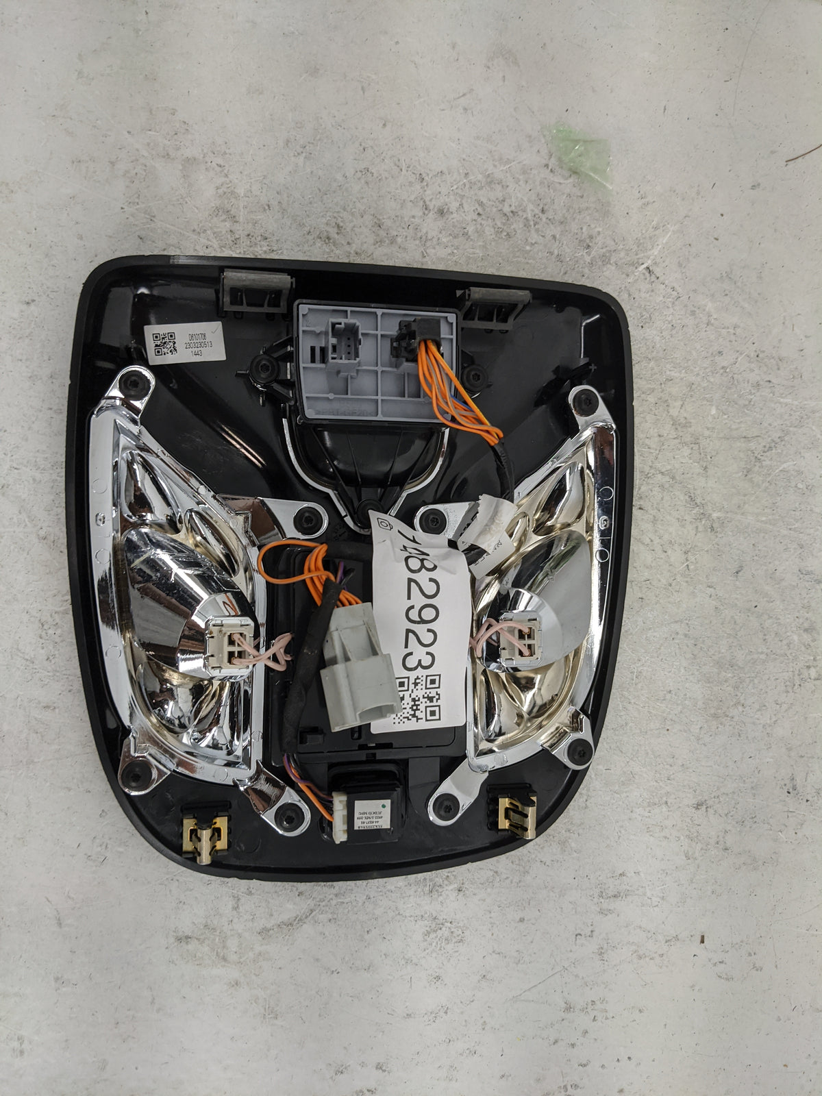 2024 Jeep Compass Overhead Console W/rear Climate Control Black - Oemusedautoparts1.com