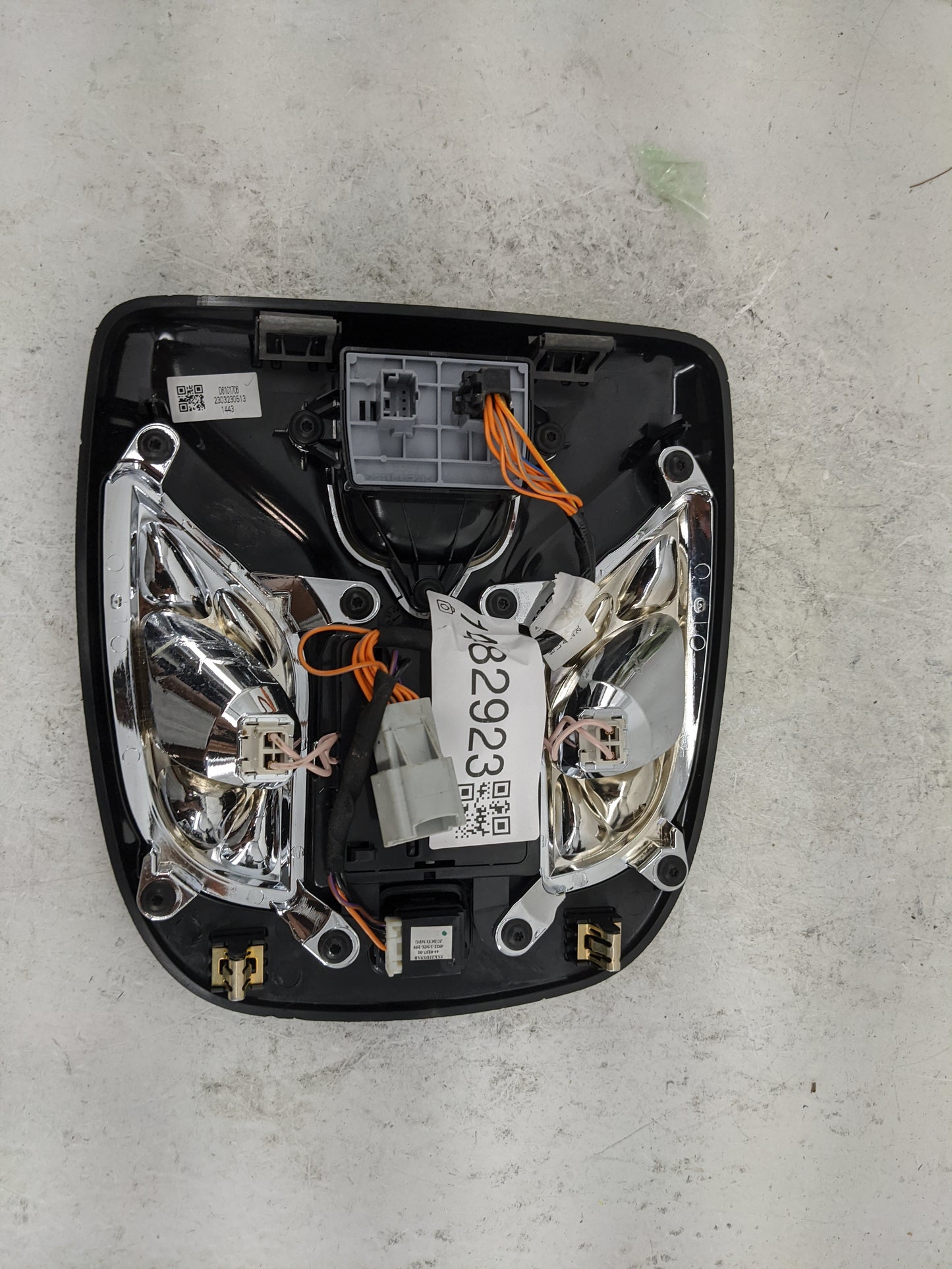 2024 Jeep Compass Overhead Console W/rear Climate Control Black - Oemusedautoparts1.com