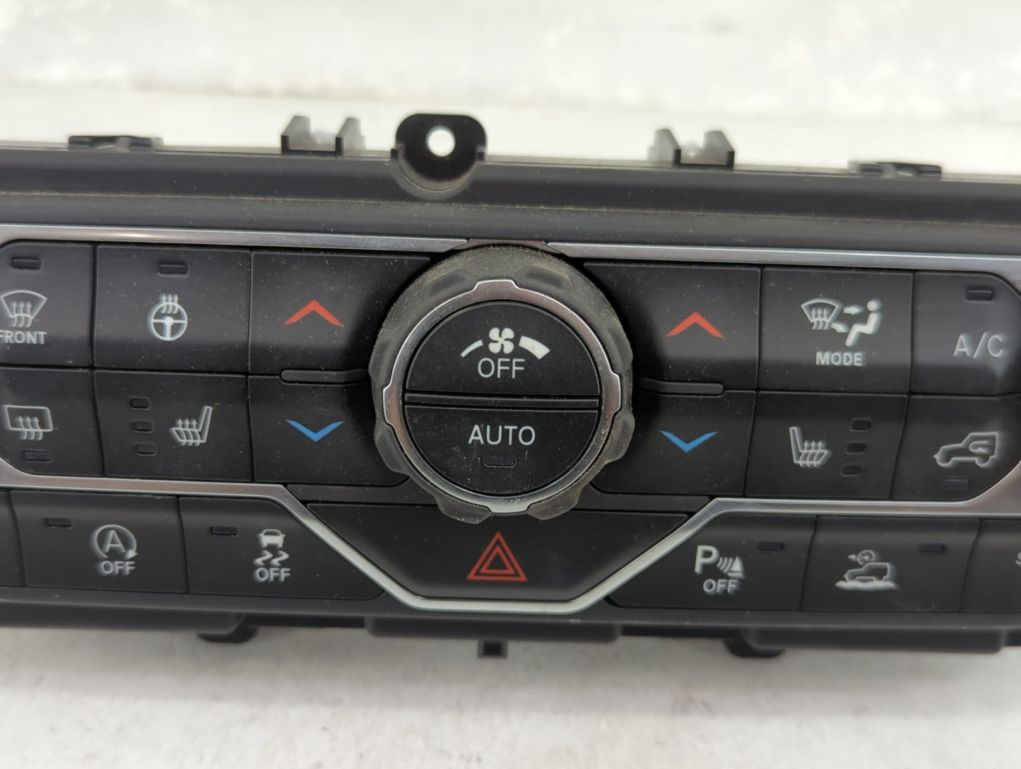 2021 Jeep Gladiator Climate Control Module Temperature AC/Heater Replacement P/N:P7BU53DX9AA Fits Fits 2022 OEM Used Auto Pa