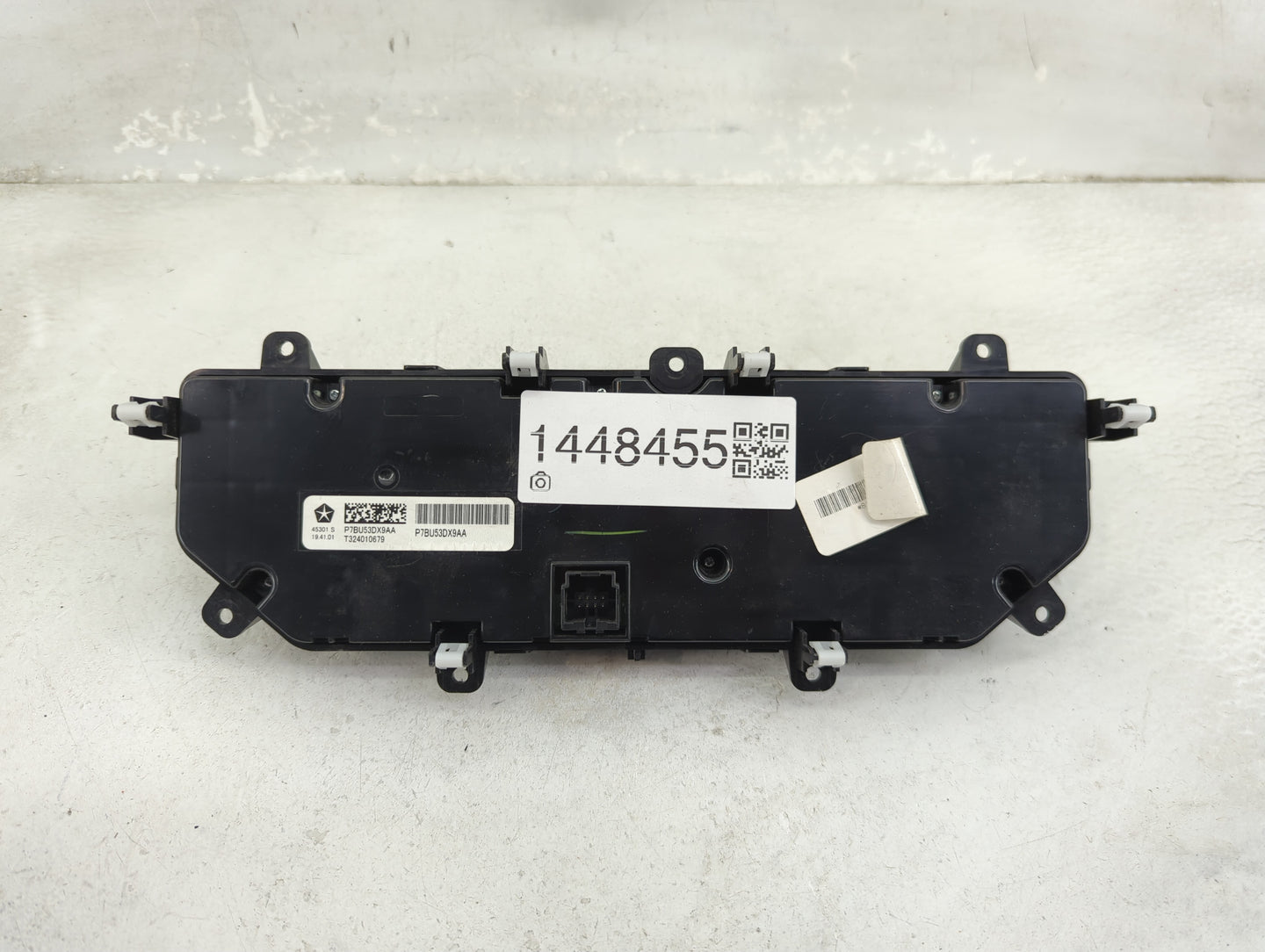 2021 Jeep Gladiator Climate Control Module Temperature AC/Heater Replacement P/N:P7BU53DX9AA Fits Fits 2022 OEM Used Auto Pa
