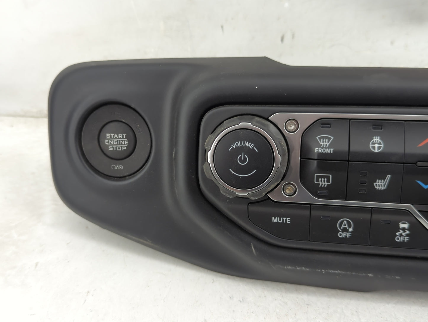 2021 Jeep Gladiator Climate Control Module Temperature AC/Heater Replacement P/N:P7BU53DX9AA Fits Fits 2022 OEM Used Auto Pa