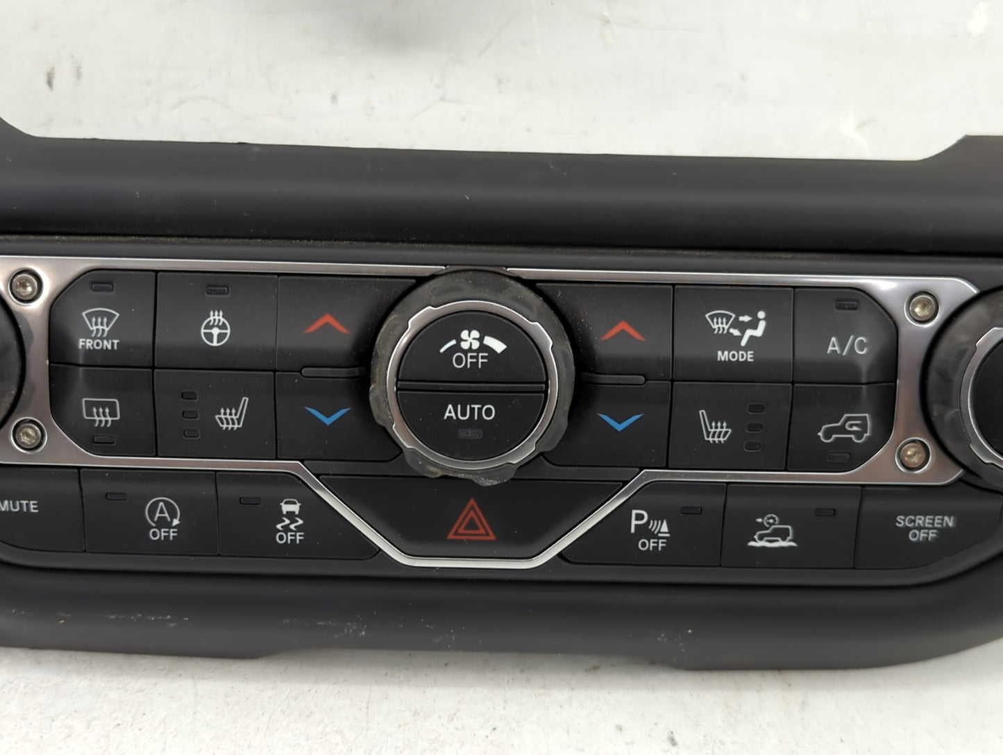 2021-2022 Jeep Gladiator Climate Control Module Temperature AC/Heater Replacement P/N:P7BU53DX9AB Fits Fits 2021 2022 OEM Us