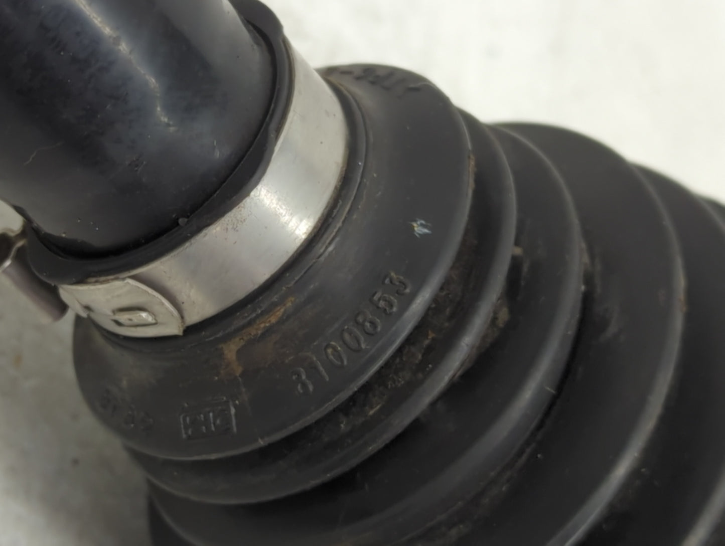 2021-2022 Jeep Grand Cherokee Axle Shaft Rear Passenger Cv C/v - Oemusedautoparts1.com