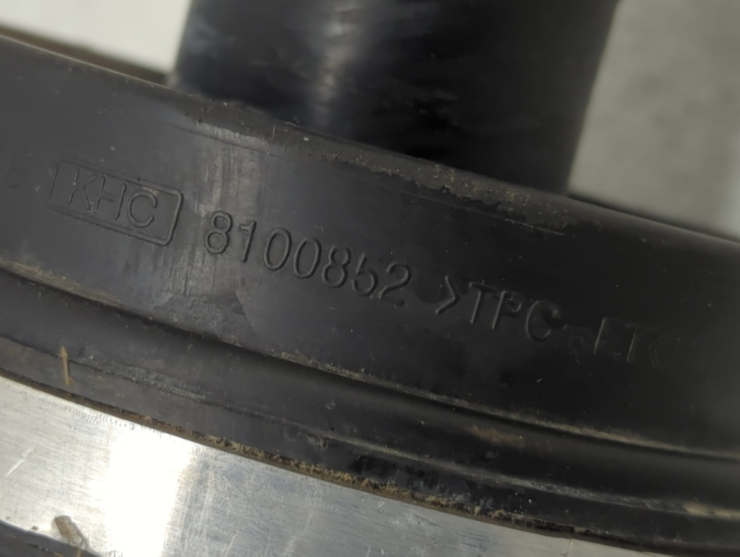 2021-2022 Jeep Grand Cherokee Axle Shaft Rear Passenger Cv C/v - Oemusedautoparts1.com