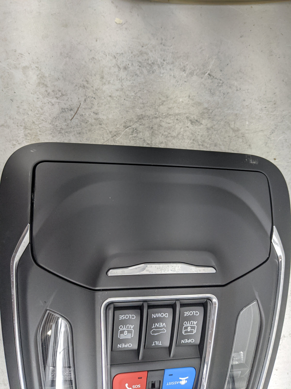 2021-2022 Jeep Grand Cherokee Overhead Console W/rear Climate Control 1483338 - Oemusedautoparts1.com