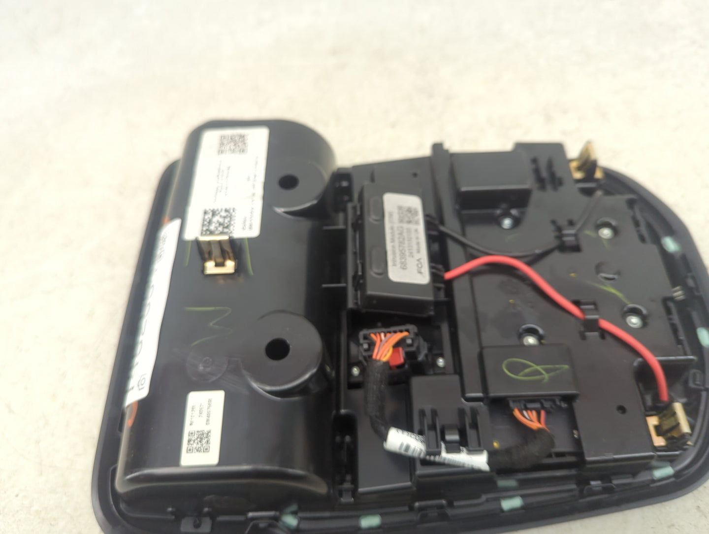 2024 Jeep Grand Wagoneer Overhead Roof Console - Oemusedautoparts1.com