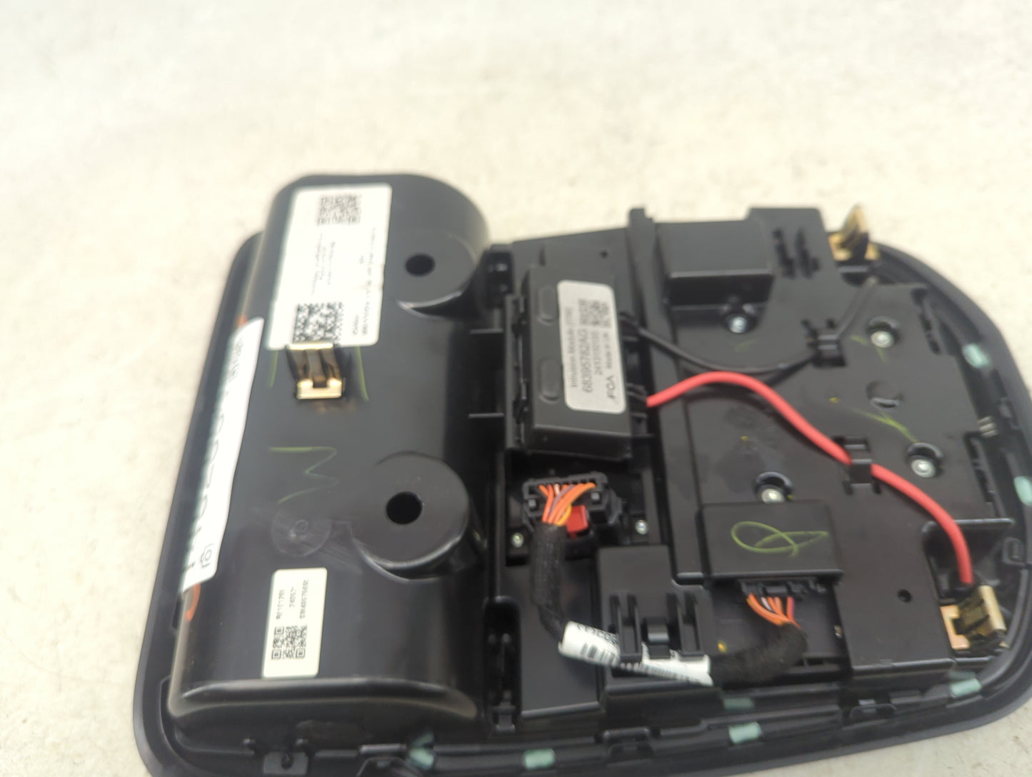 2024 Jeep Grand Wagoneer Overhead Roof Console - Oemusedautoparts1.com