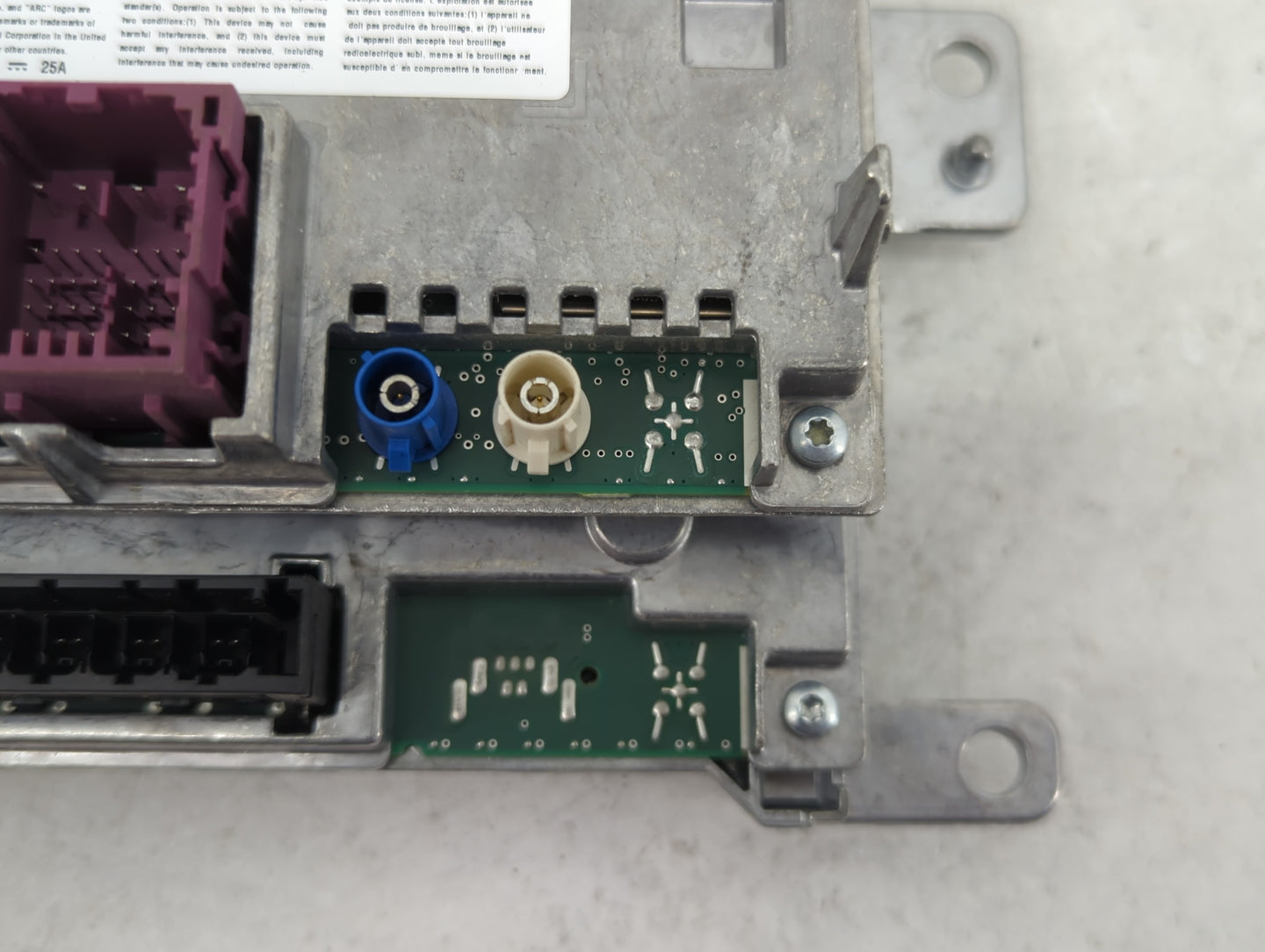 2024 Jeep Wagoneer Radio AM FM Cd Player Receiver Replacement P/N:P68527730AI Fits OEM Used Auto Parts - Oemusedautoparts1.c