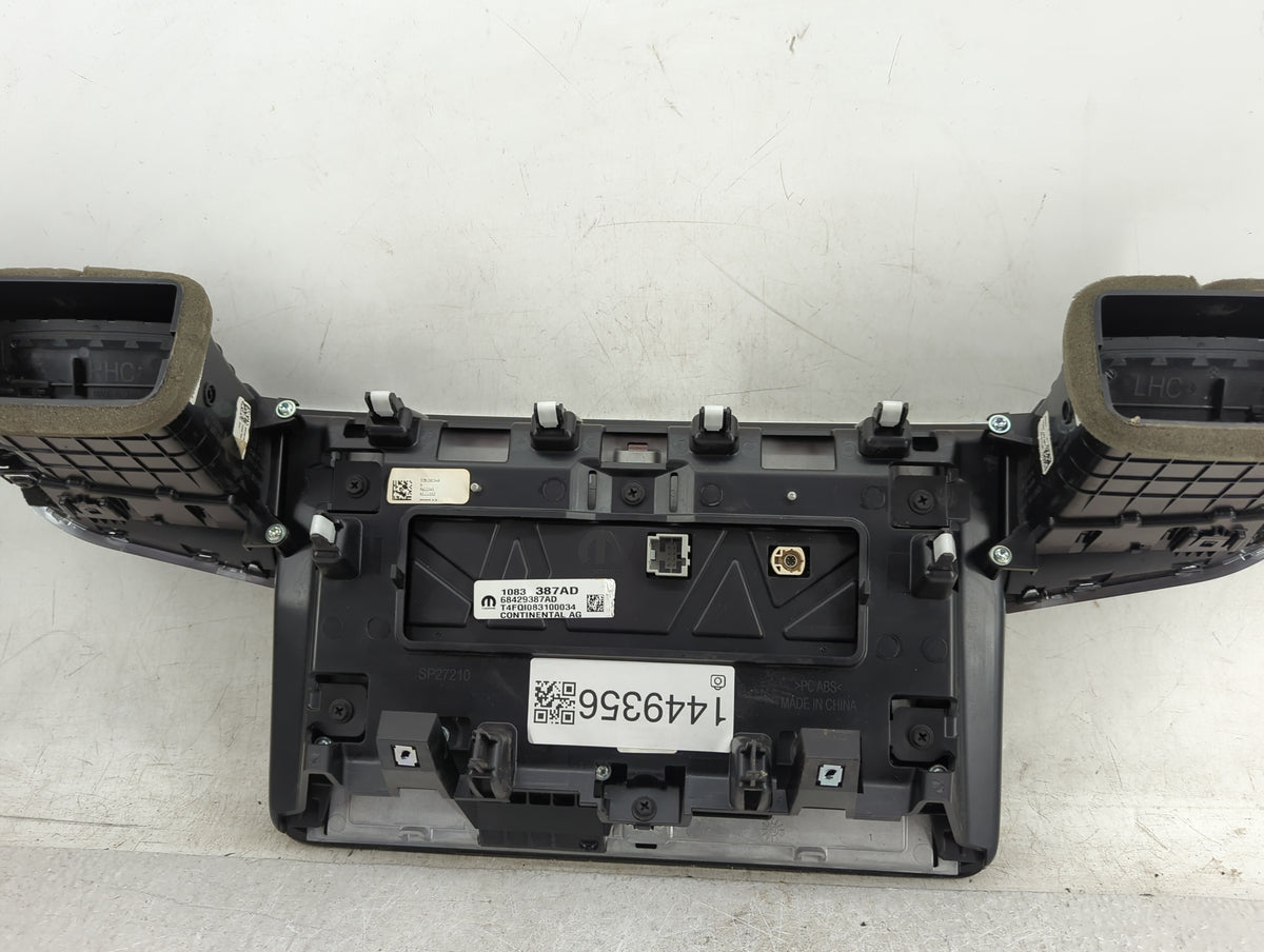 2024 Jeep Wagoneer Information Radio Display Screen 1449356 - Oemusedautoparts1.com