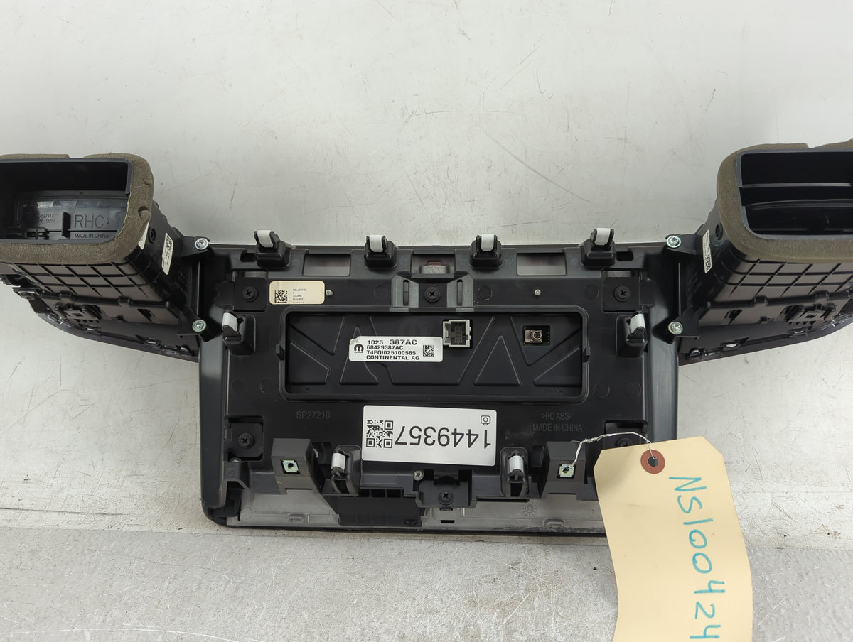 2024 Jeep Wagoneer Information Radio Display Screen 1449357 - Oemusedautoparts1.com