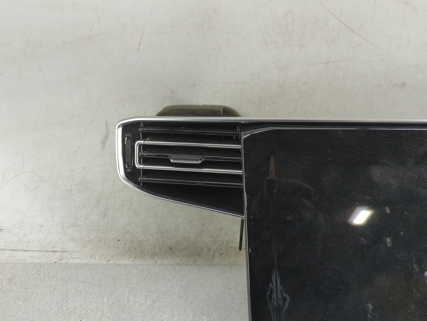 2024 Jeep Wagoneer Information Display Screen 1449358 - Oemusedautoparts1.com
