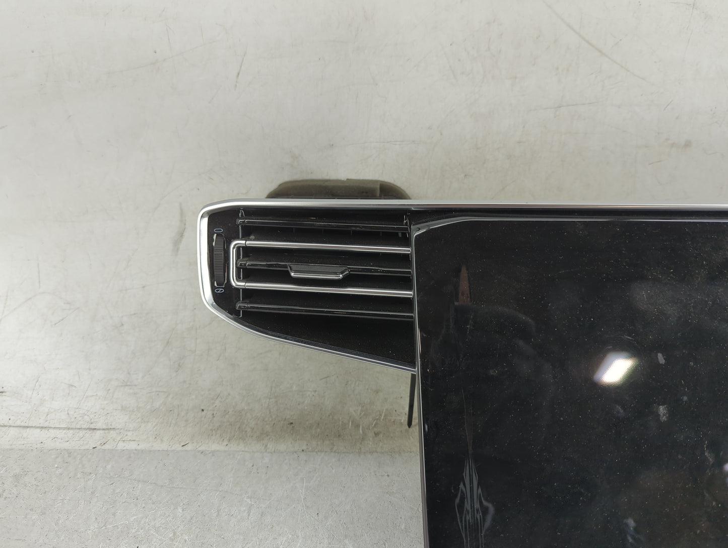 2024 Jeep Wagoneer Information Display Screen 1449358 - Oemusedautoparts1.com
