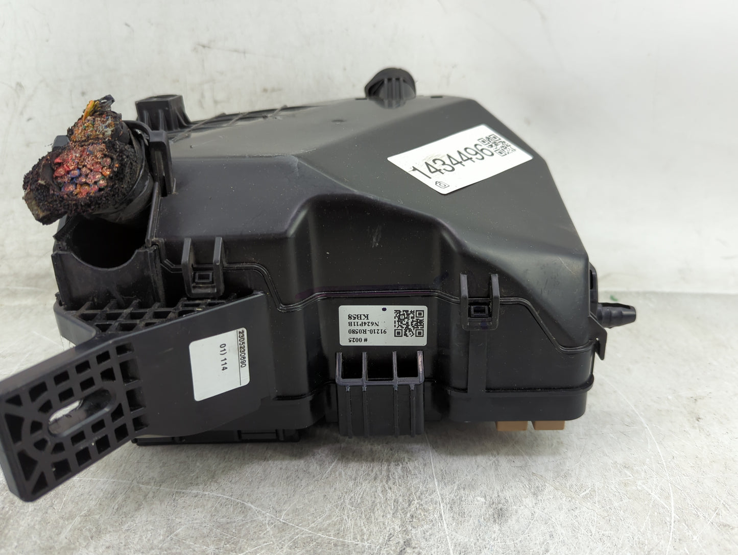 2024 Kia Carnival Fusebox Fuse Box Panel Relay Module P/N:91210-R0580 N624P11B, 39160-37110, 18980-09450, 18980-09400 Fits O
