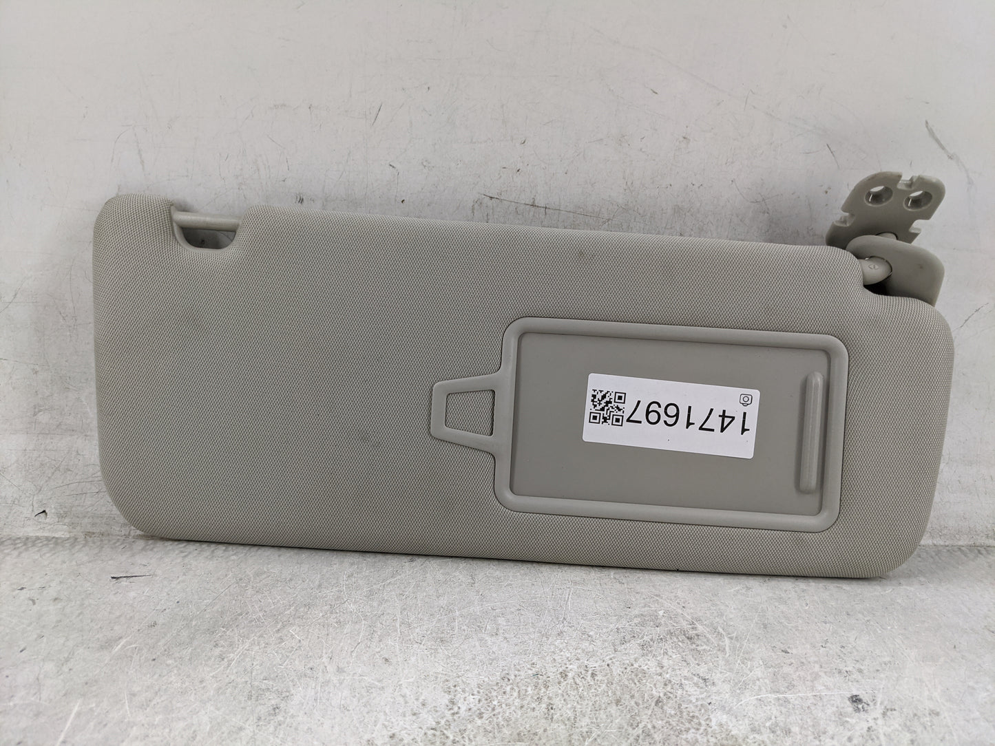 2024 Kia Carnival Sun Visor Shade Replacement Passenger Right Mirror Fits OEM Used Auto Parts - Oemusedautoparts1.com