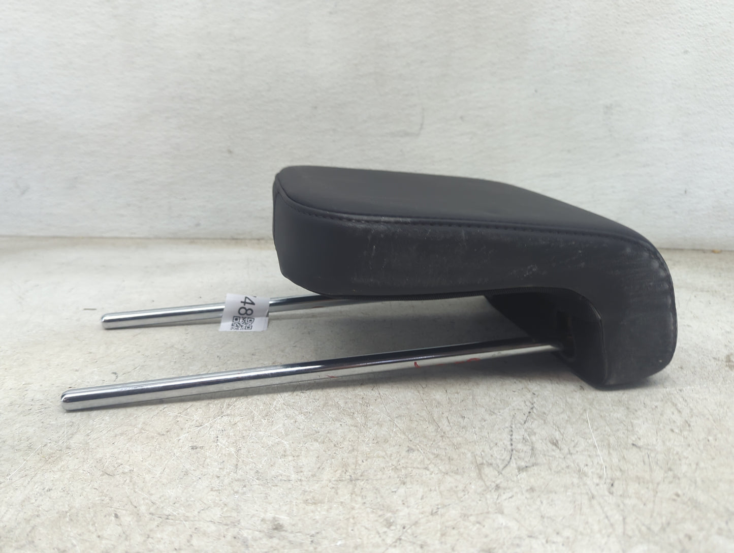 2024 Kia Carnival Headrest Head Rest Rear Center Seat Fits OEM Used Auto Parts - Oemusedautoparts1.com