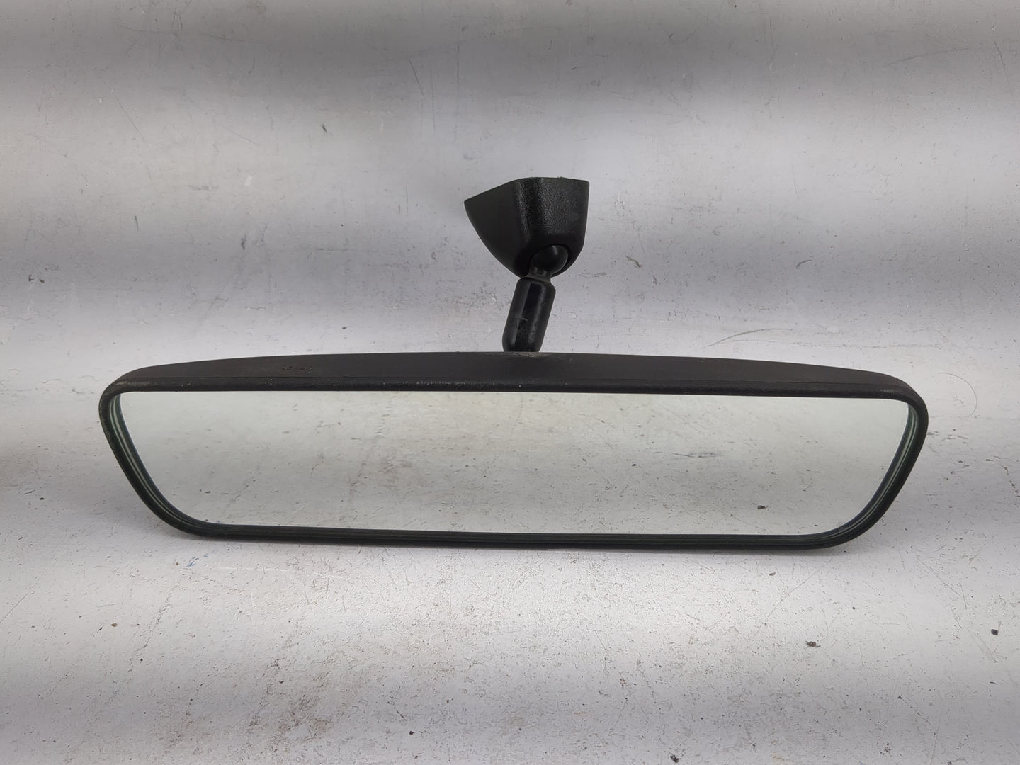 2024 Kia Carnival Interior Rear View Mirror Replacement OEM P/N:E13 049896 Fits OEM Used Auto Parts - Oemusedautoparts1.com