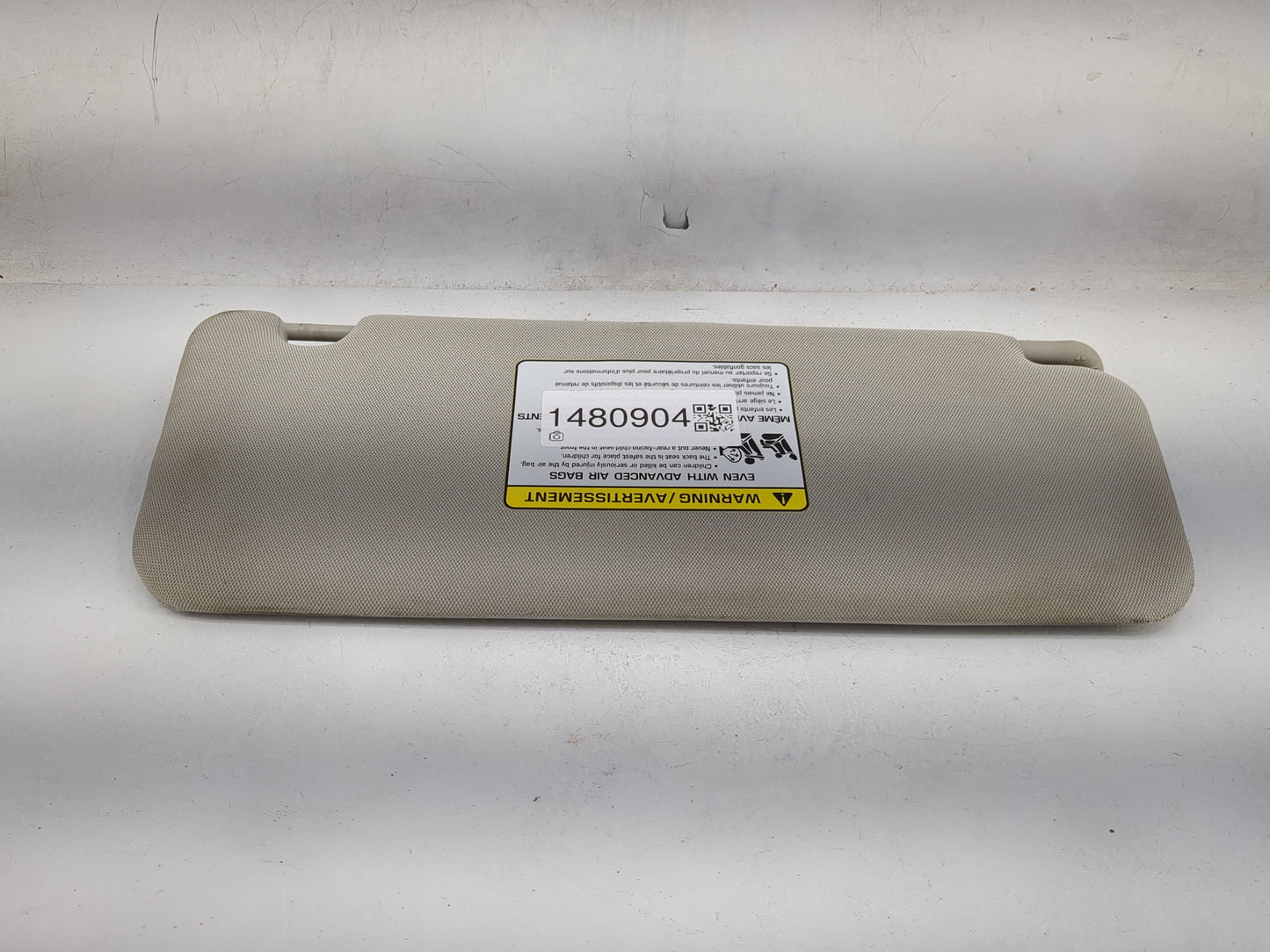 2024 Kia Carnival Sun Visor Shade Replacement Driver Left Mirror Fits OEM Used Auto Parts - Oemusedautoparts1.com