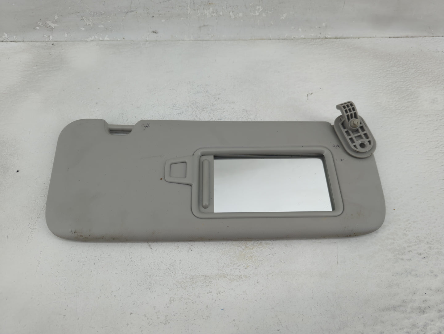 2022 Kia Forte Sun Visor Shade Replacement Passenger Right Mirror Fits OEM Used Auto Parts - Oemusedautoparts1.com