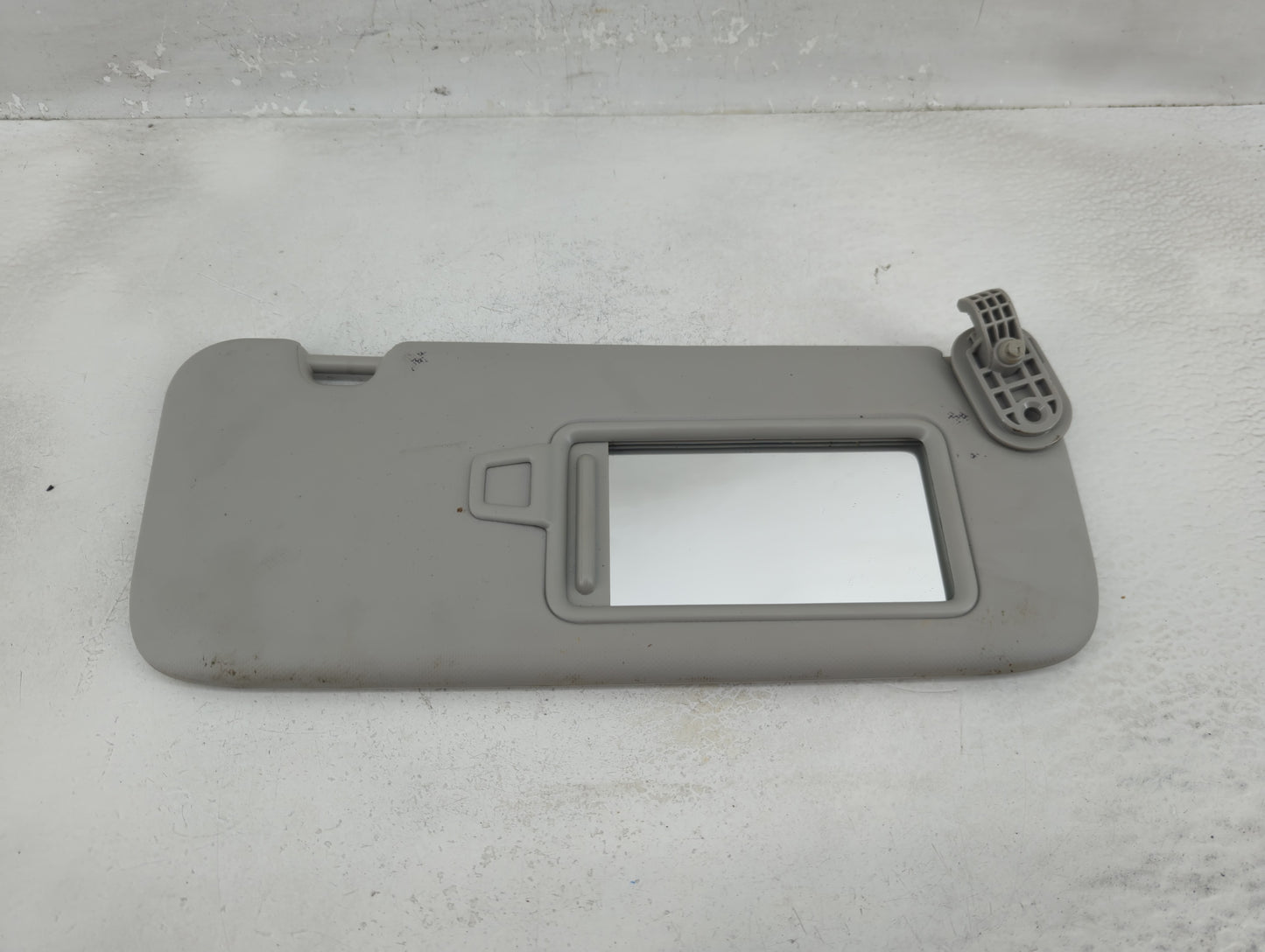 2022 Kia Forte Sun Visor Shade Replacement Passenger Right Mirror Fits OEM Used Auto Parts - Oemusedautoparts1.com