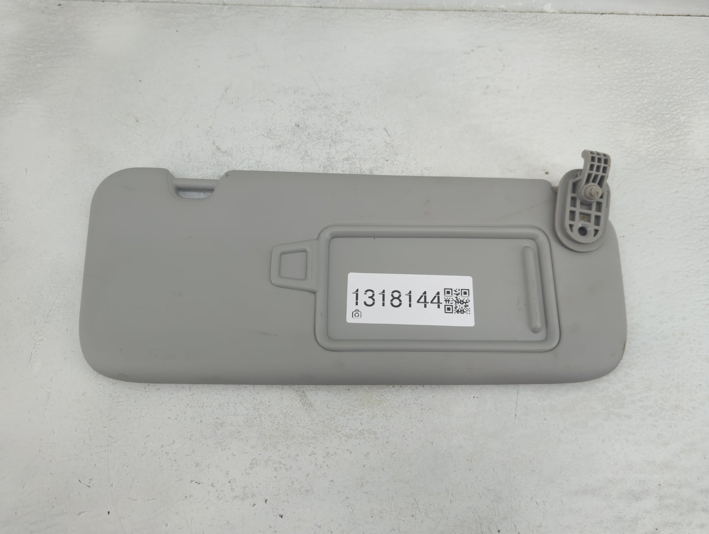 2022 Kia Forte Sun Visor Shade Replacement Passenger Right Mirror Fits OEM Used Auto Parts - Oemusedautoparts1.com