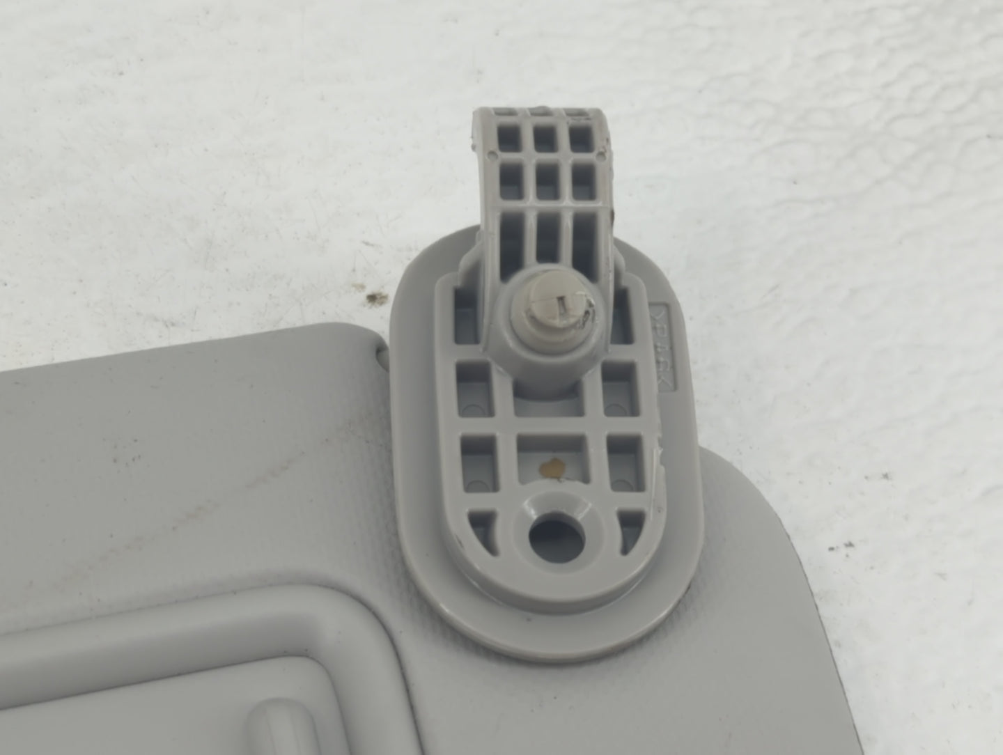 2022 Kia Forte Sun Visor Shade Replacement Passenger Right Mirror Fits OEM Used Auto Parts - Oemusedautoparts1.com