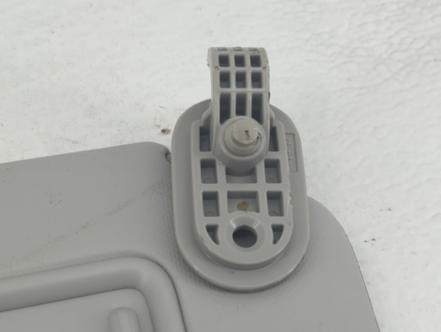 2022 Kia Forte Sun Visor Shade Replacement Passenger Right Mirror Fits OEM Used Auto Parts - Oemusedautoparts1.com