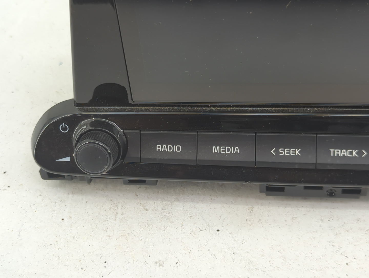 2022 Kia Forte Radio AM FM Cd Player Receiver Replacement P/N:96160M7230WK Fits OEM Used Auto Parts - Oemusedautoparts1.com