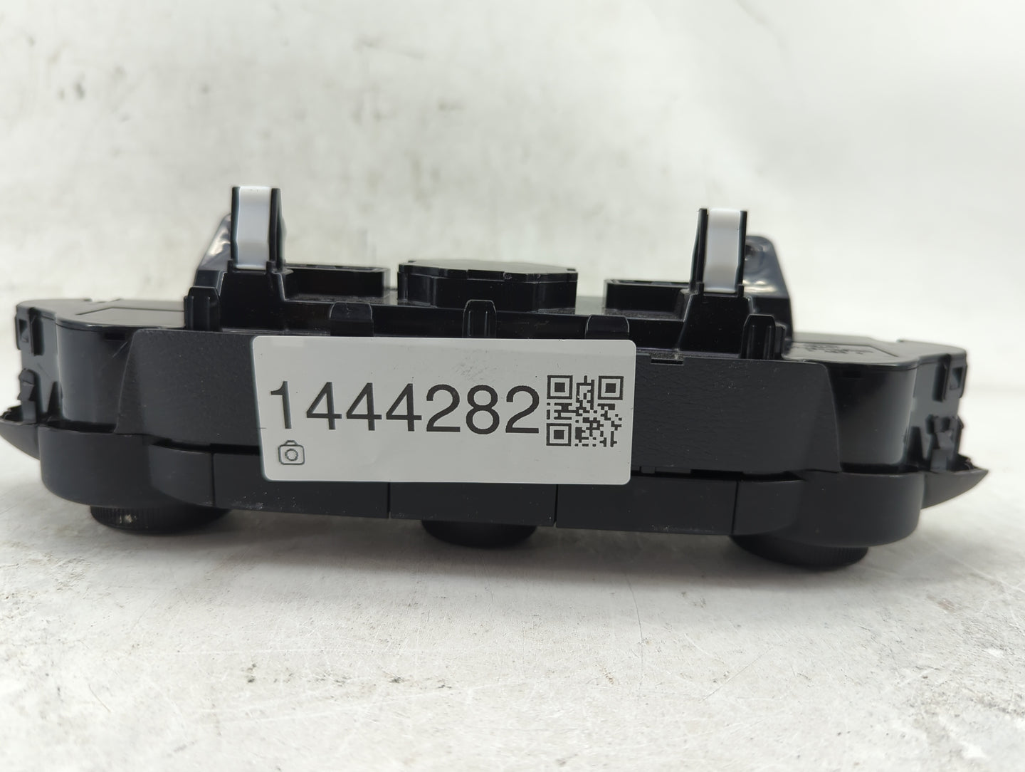 2022 Kia Forte Climate Control Module Temperature AC/Heater Replacement P/N:97250-M6AM0WK 97250-M6EM0WK Fits OEM Used Auto P