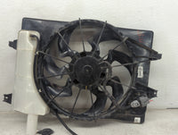 2019-2022 Kia Forte Electric Radiator Cooling Fan Motor Assembly P/N:25380-M6600 1486177 Fits Fits 2019 2020 2021 2022 OEM U