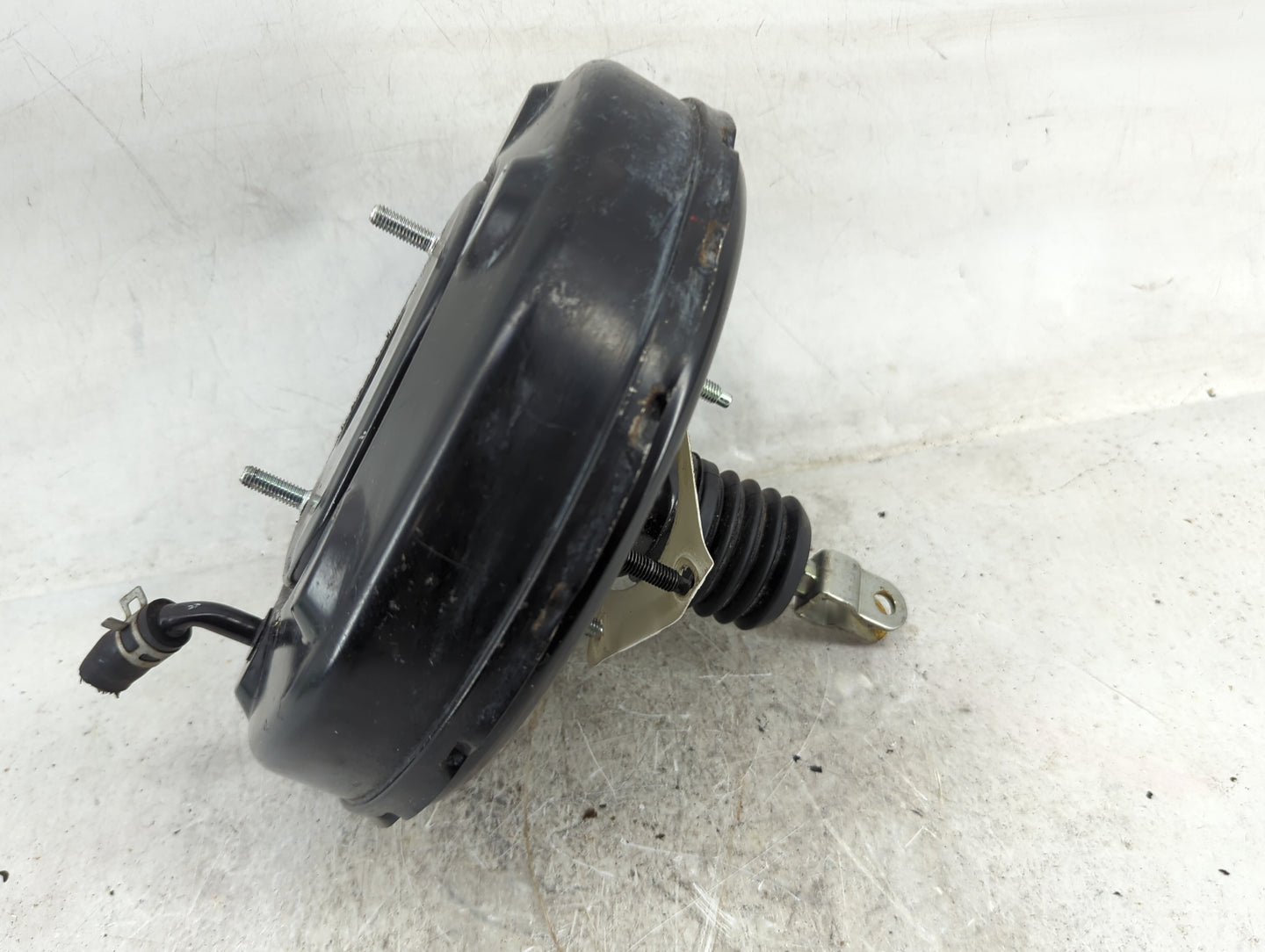 2019-2022 Kia Forte Power Brake Booster Oem 1489616 - Oemusedautoparts1.com