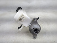 2019-2022 Kia Forte Brake Master Cylinder 1491975 - Oemusedautoparts1.com
