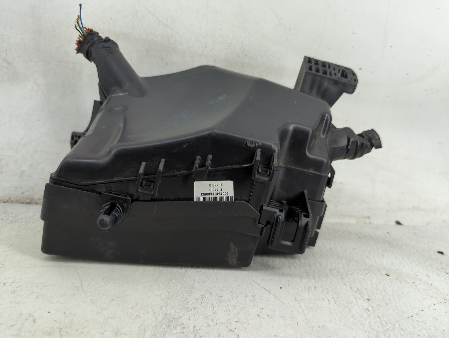 2022 Kia Forte Fusebox Fuse Box Panel Relay Module P/N:91435-M7220-13 91435-M7220 Fits OEM Used Auto Parts - Oemusedautopart