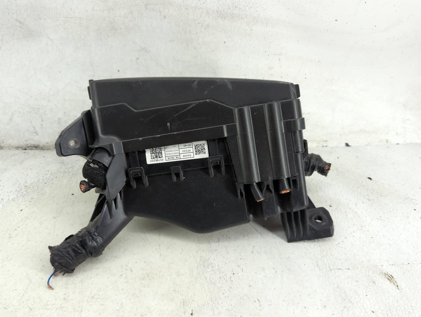 2022 Kia Forte Fusebox Fuse Box Panel Relay Module P/N:91435-M7220-13 91435-M7220 Fits OEM Used Auto Parts - Oemusedautopart