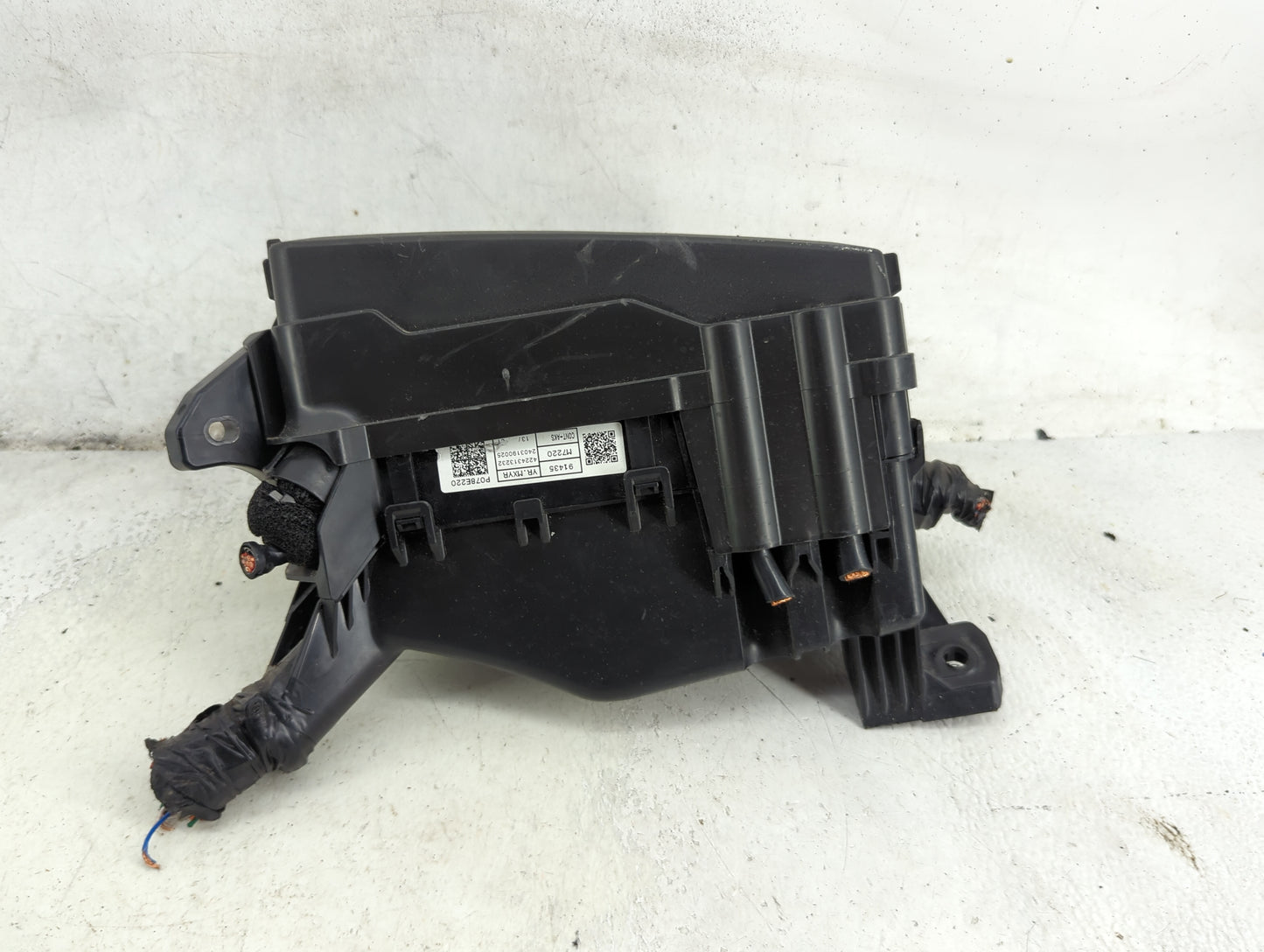 2022 Kia Forte Fusebox Fuse Box Panel Relay Module P/N:91435-M7220-13 91435-M7220 Fits OEM Used Auto Parts - Oemusedautopart