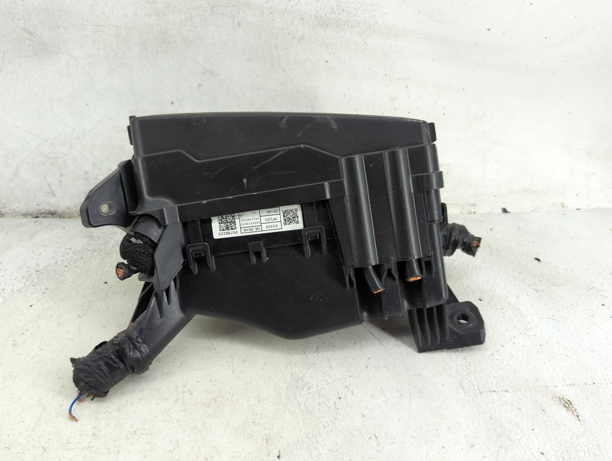 2022 Kia Forte Fusebox Fuse Box Panel Relay Module P/N:91435-M7220-13 91435-M7220 Fits OEM Used Auto Parts - Oemusedautopart