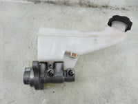 2019-2022 Kia Forte Brake Master Cylinder 1492416 - Oemusedautoparts1.com