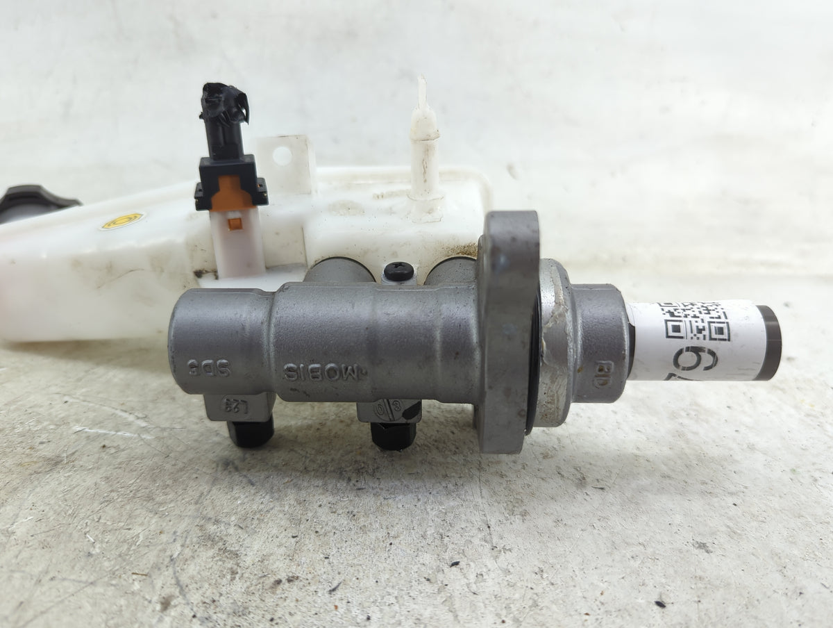 2019-2022 Kia Forte Brake Master Cylinder 1496579 - Oemusedautoparts1.com