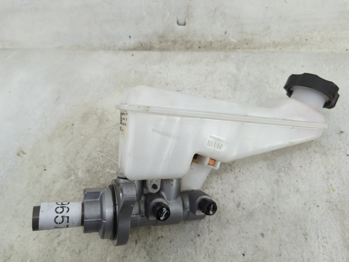 2019-2022 Kia Forte Brake Master Cylinder 1496579 - Oemusedautoparts1.com