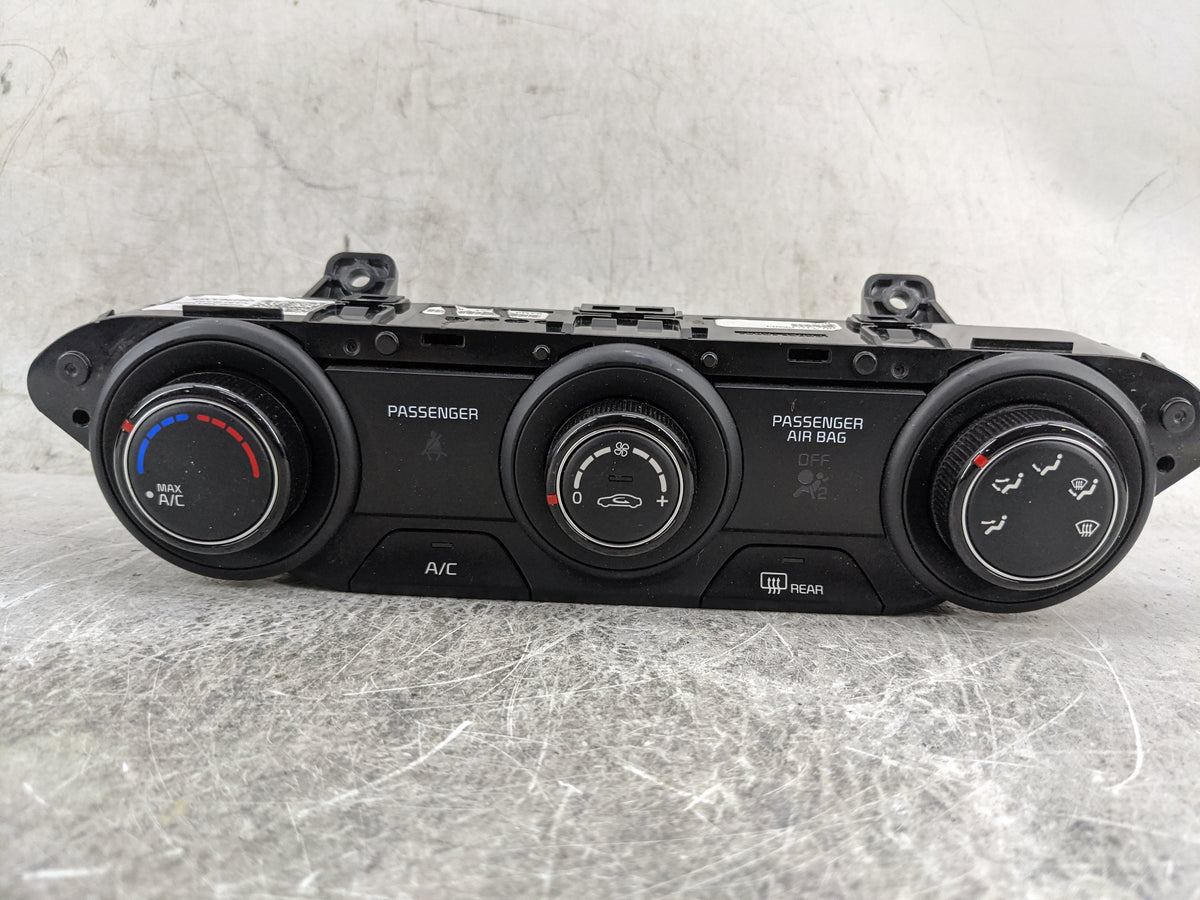 2022 Kia Forte Climate Control Module Temperature AC/Heater Replacement P/N:97250-M6AM0WK 97250-M6XXX Fits OEM Used Auto Par