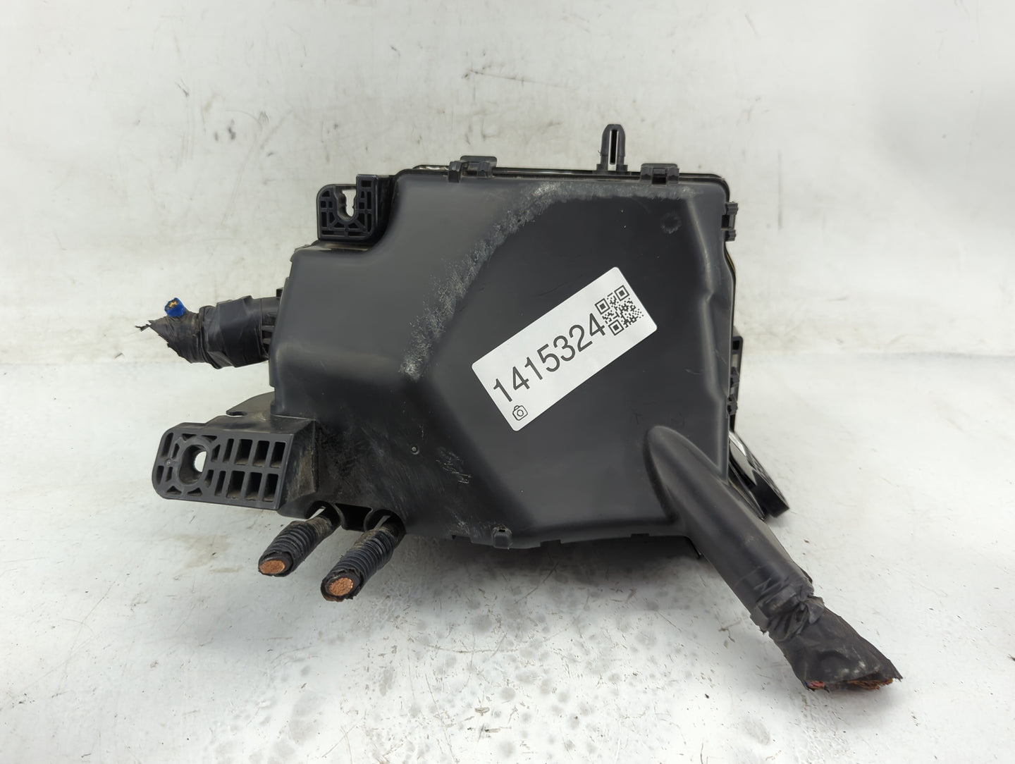 2024 Kia Seltos Fusebox Fuse Box Panel Relay Module Fits OEM Used Auto Parts - Oemusedautoparts1.com